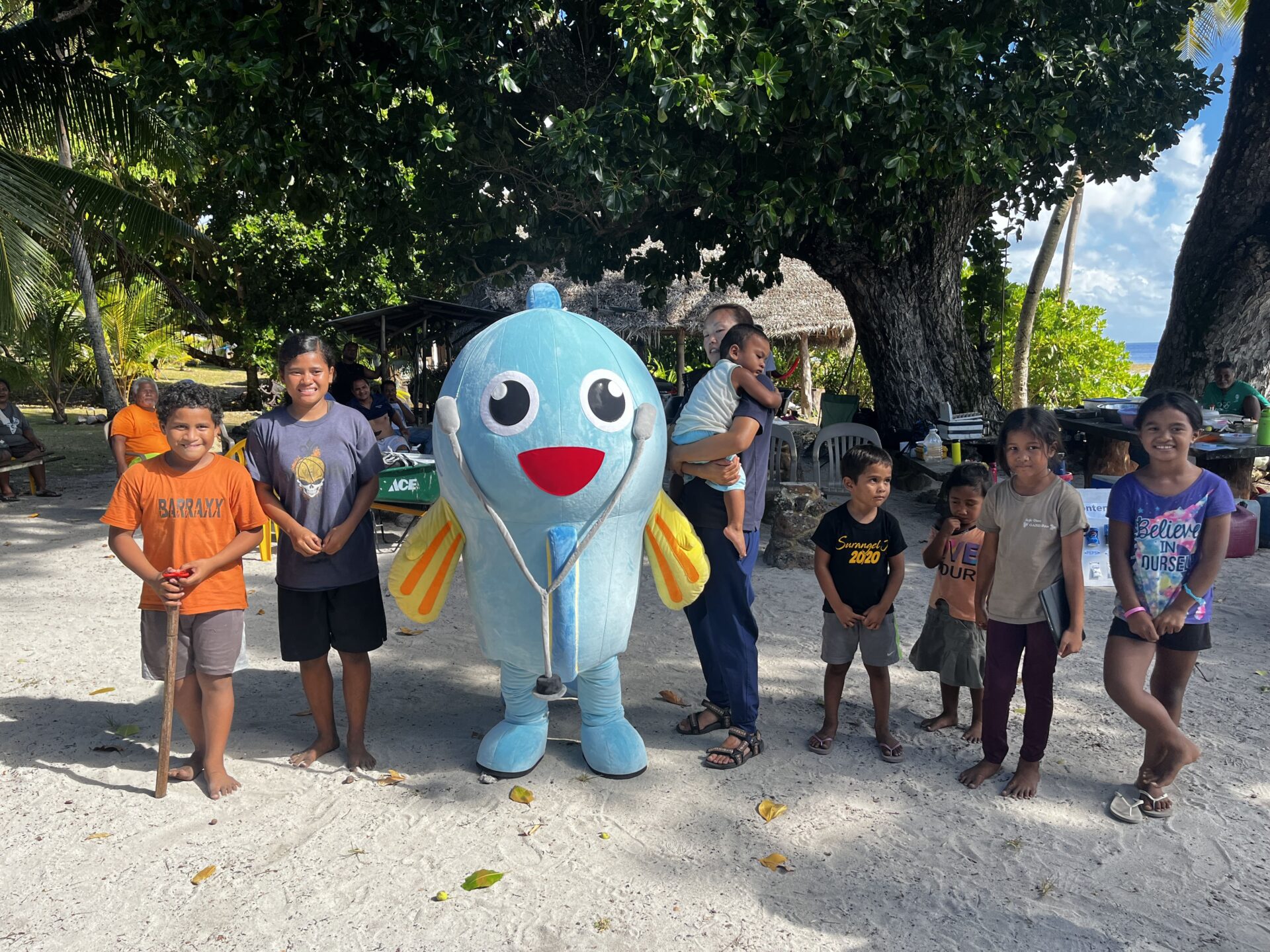 Tok Tan KENSINGと子供達の画像