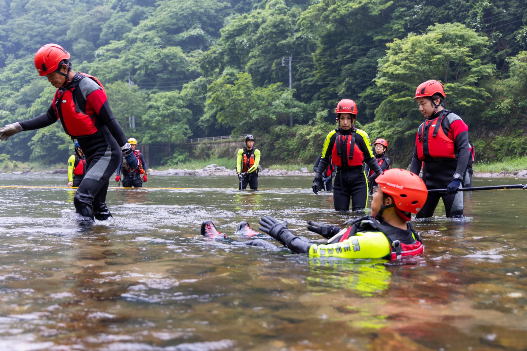 【定期訓練】豪雨災害を想定した流水安全講習を実施しました